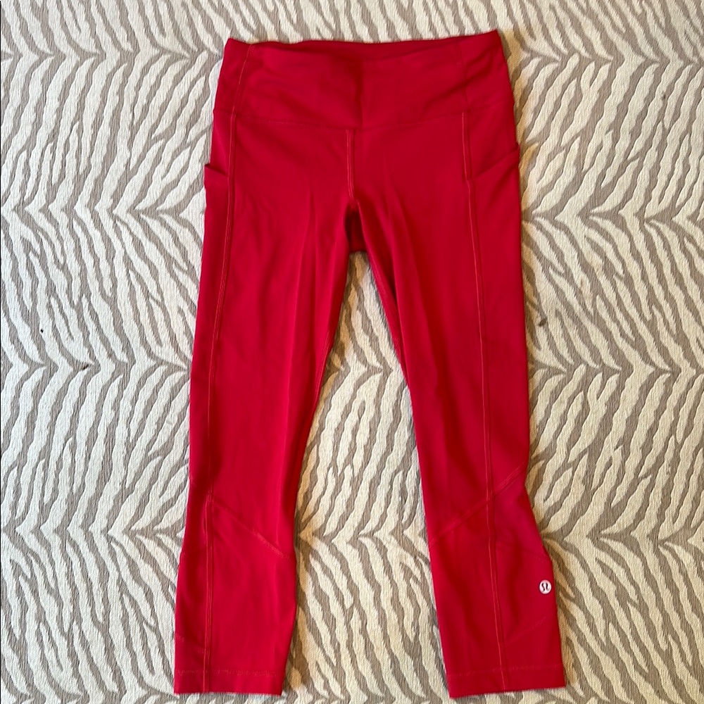 lululemon athletica 23” cropped Wunder Train Leggings